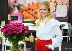 Chayenne van Eijk bij de Rush van Kwekerij Opstal. De Rush bleek een echte eye-cather in de stand.